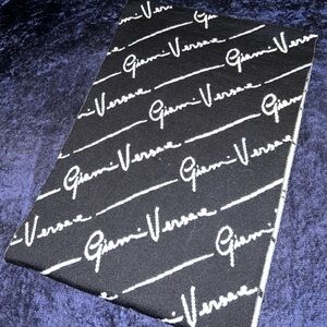 AUTHENTIC VERSACE Scarf